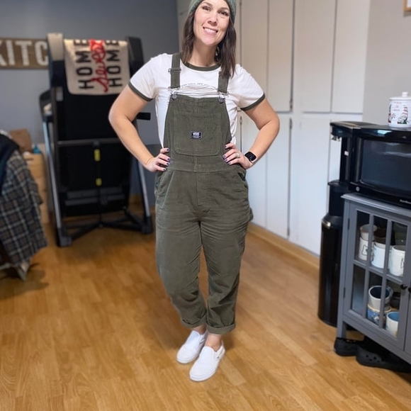 Vans Women's Evergreen Corduroy Overalls - Picture 12 of 12
